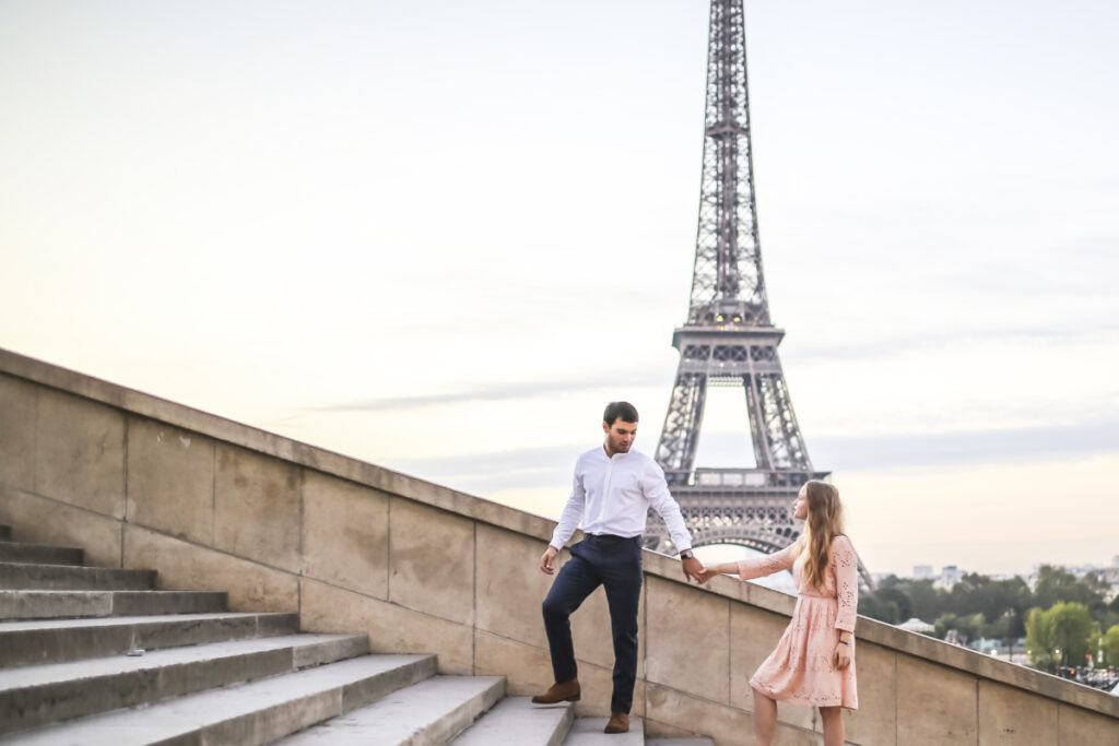 Couple in front of Eifle Tower